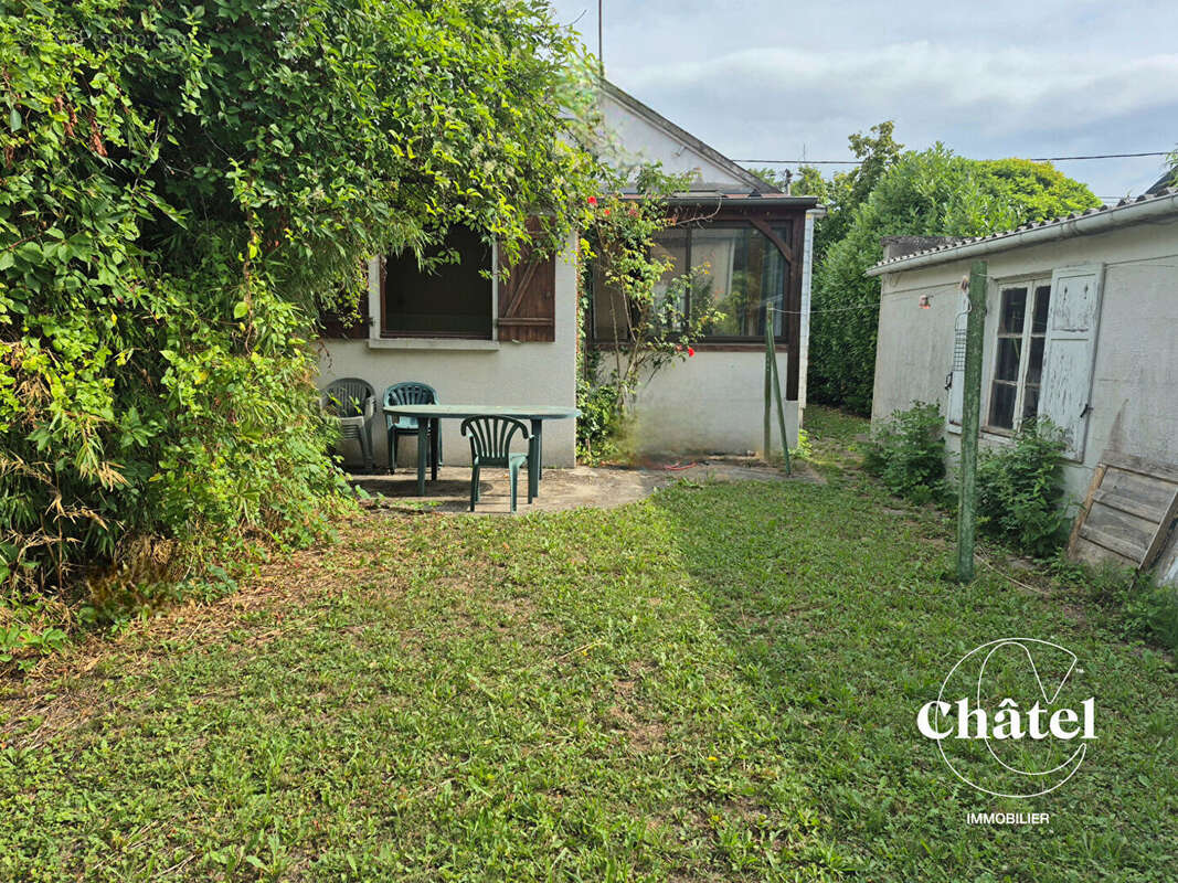 Maison à AUVERS-SUR-OISE