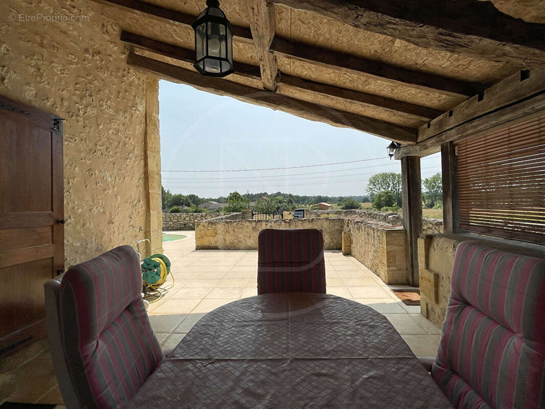 Maison à VILLEFRANCHE-DE-LONCHAT