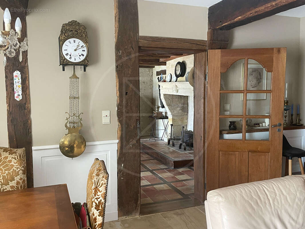 Maison à VILLEFRANCHE-DE-LONCHAT