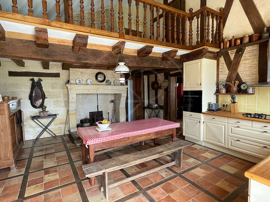 Maison à VILLEFRANCHE-DE-LONCHAT