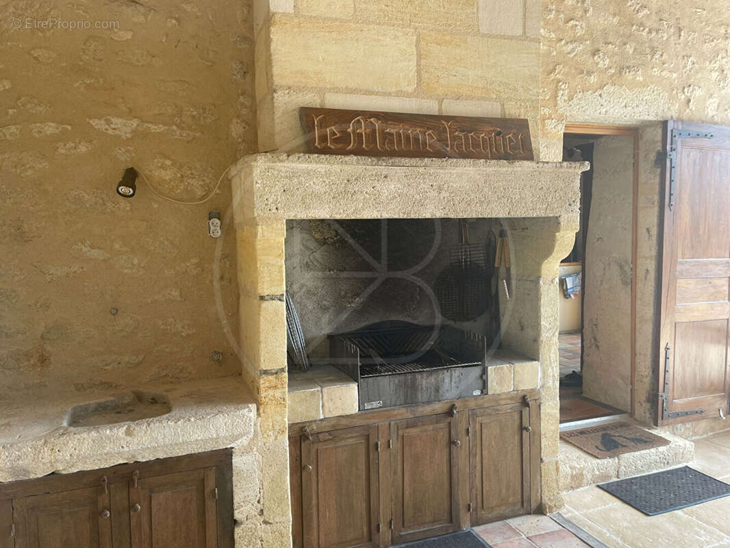 Maison à VILLEFRANCHE-DE-LONCHAT