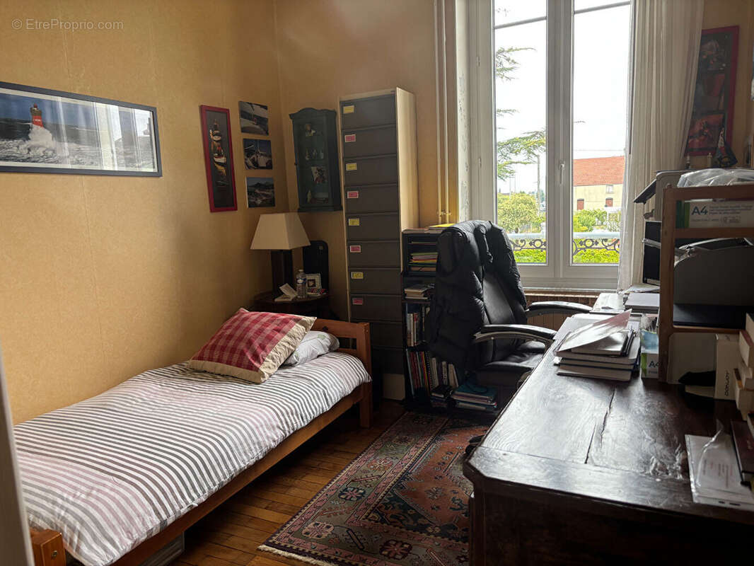 Maison à VARENNES-VAUZELLES