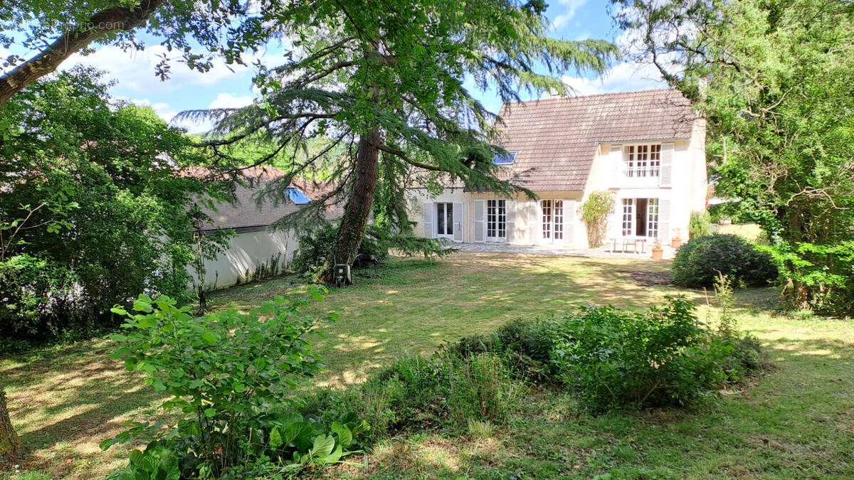 Maison à CHEVREUSE