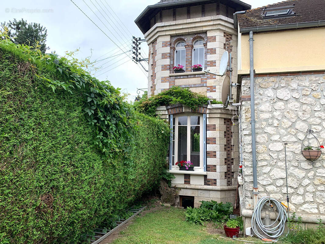 Maison à BOURRON-MARLOTTE