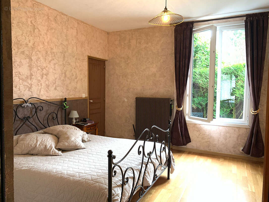 Maison à BOURRON-MARLOTTE