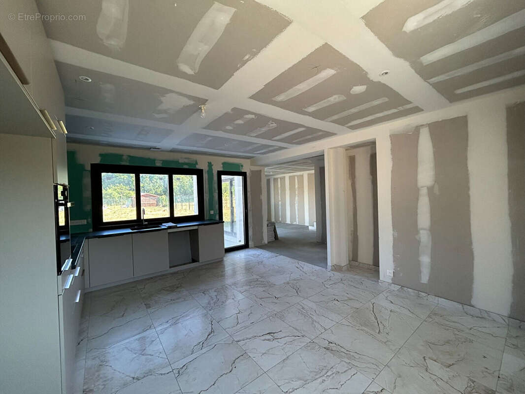 Maison à BOURRON-MARLOTTE