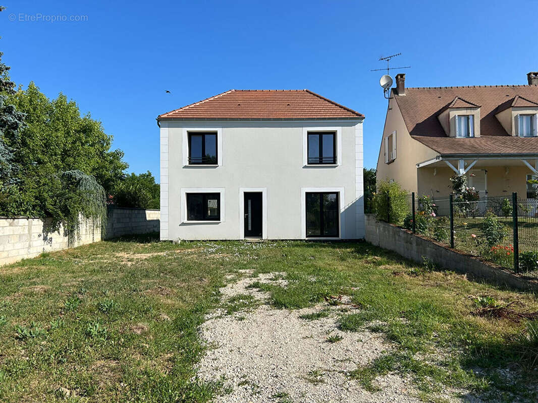 Maison à BOURRON-MARLOTTE