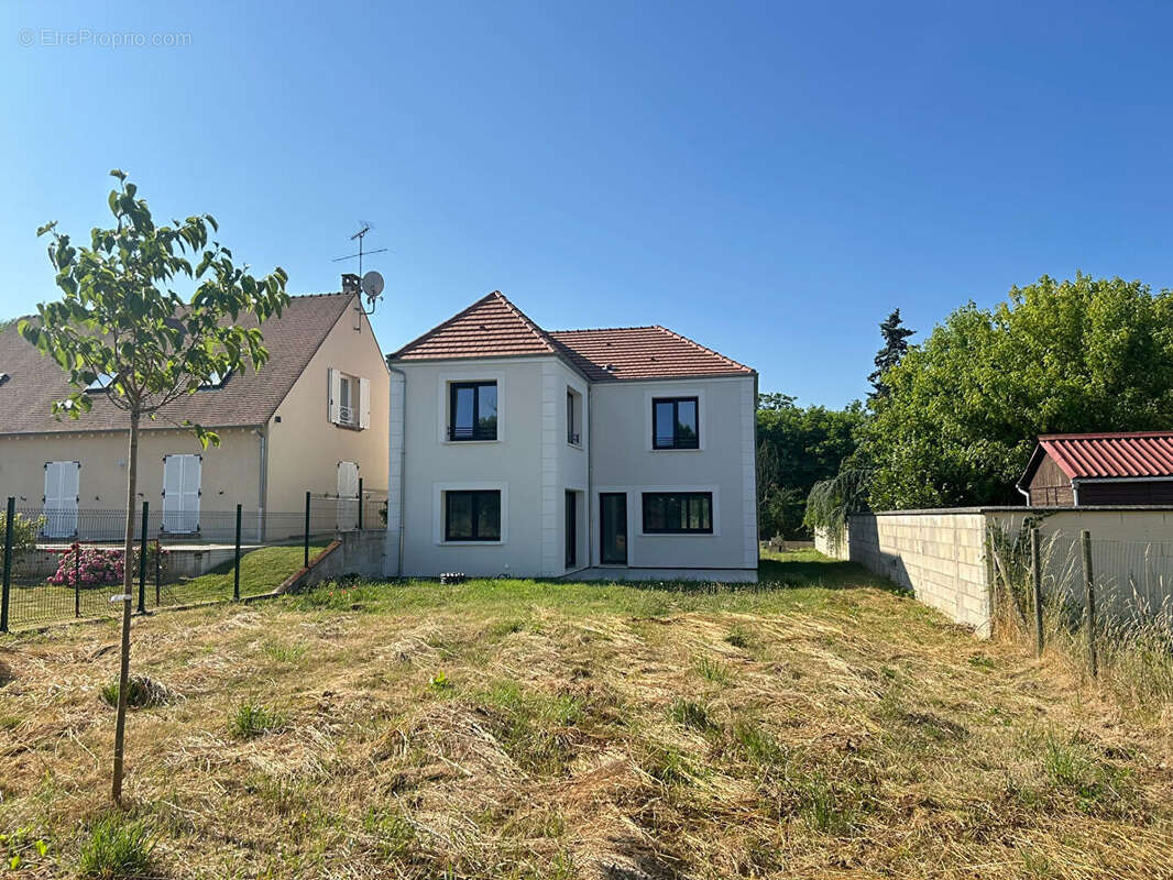 Maison à BOURRON-MARLOTTE