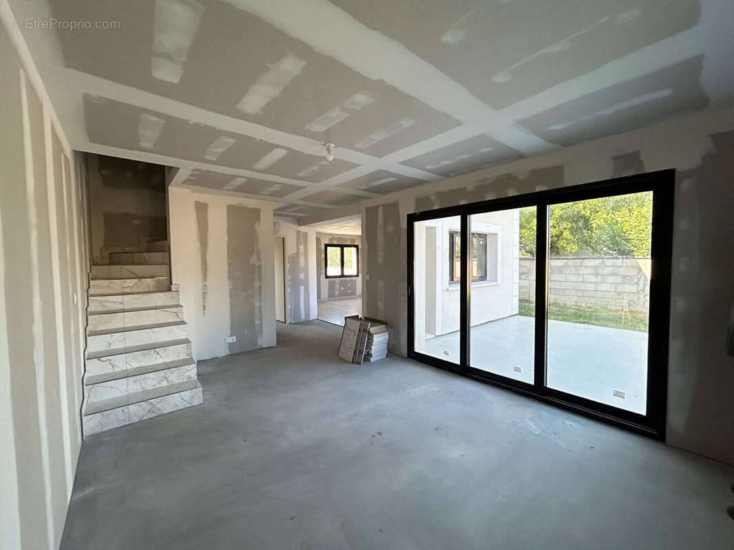 Maison à BOURRON-MARLOTTE