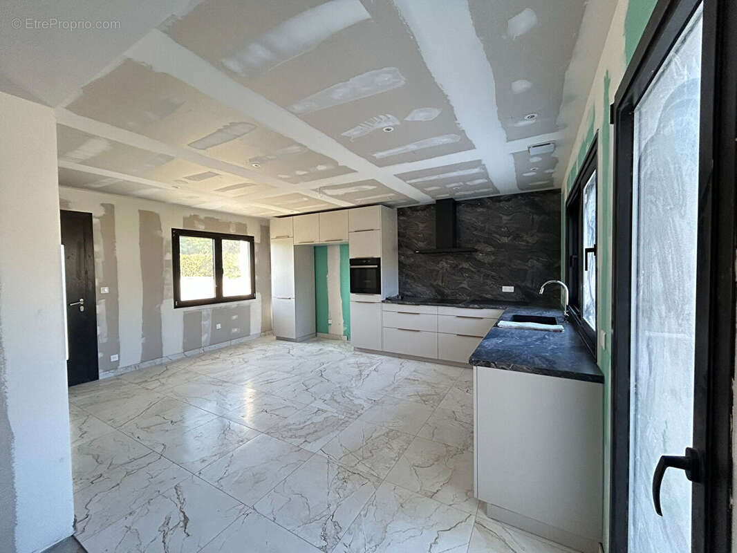 Maison à BOURRON-MARLOTTE