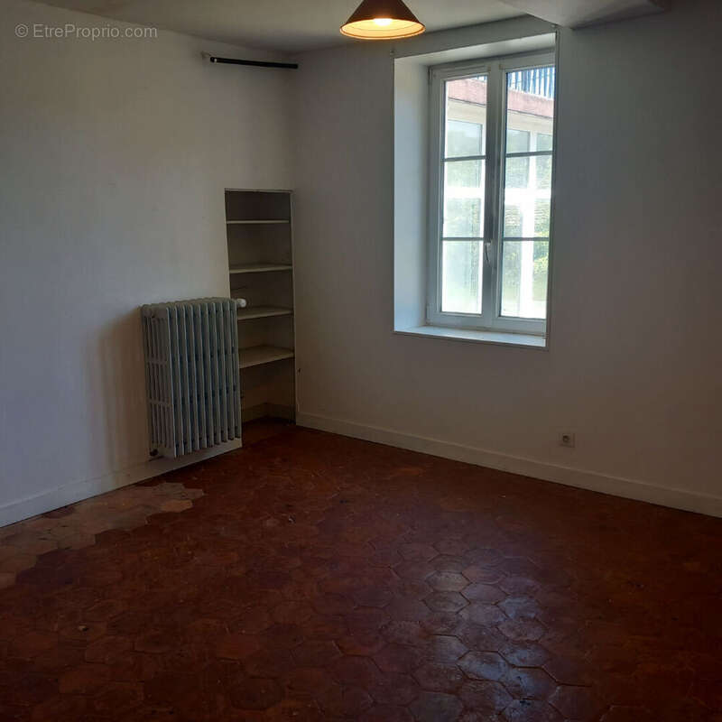 Maison à TREUZY-LEVELAY