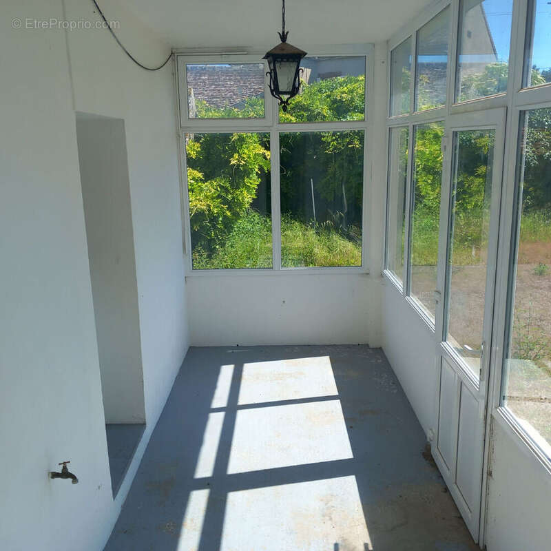 Maison à TREUZY-LEVELAY