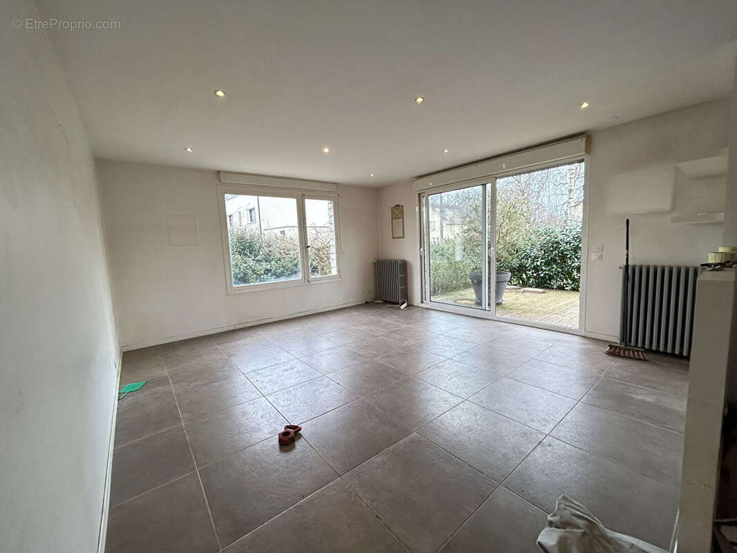 Maison à BOURRON-MARLOTTE