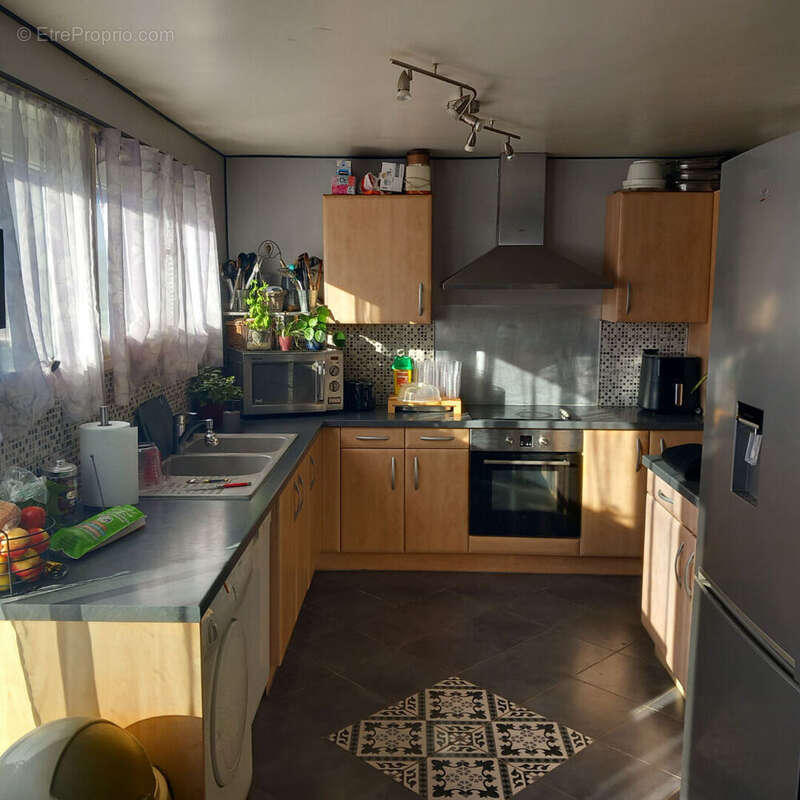 Maison à SAINT-PIERRE-LES-NEMOURS