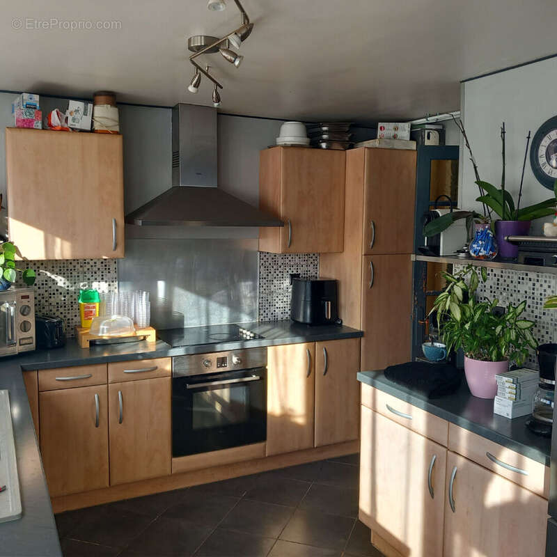 Maison à SAINT-PIERRE-LES-NEMOURS