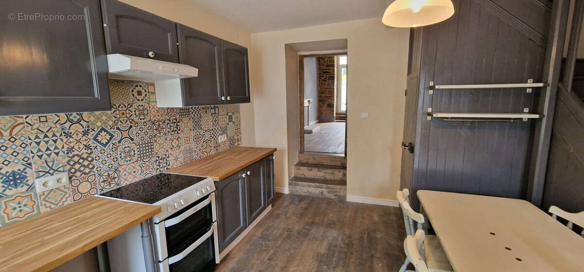 Maison à LA TRINITE-PORHOET