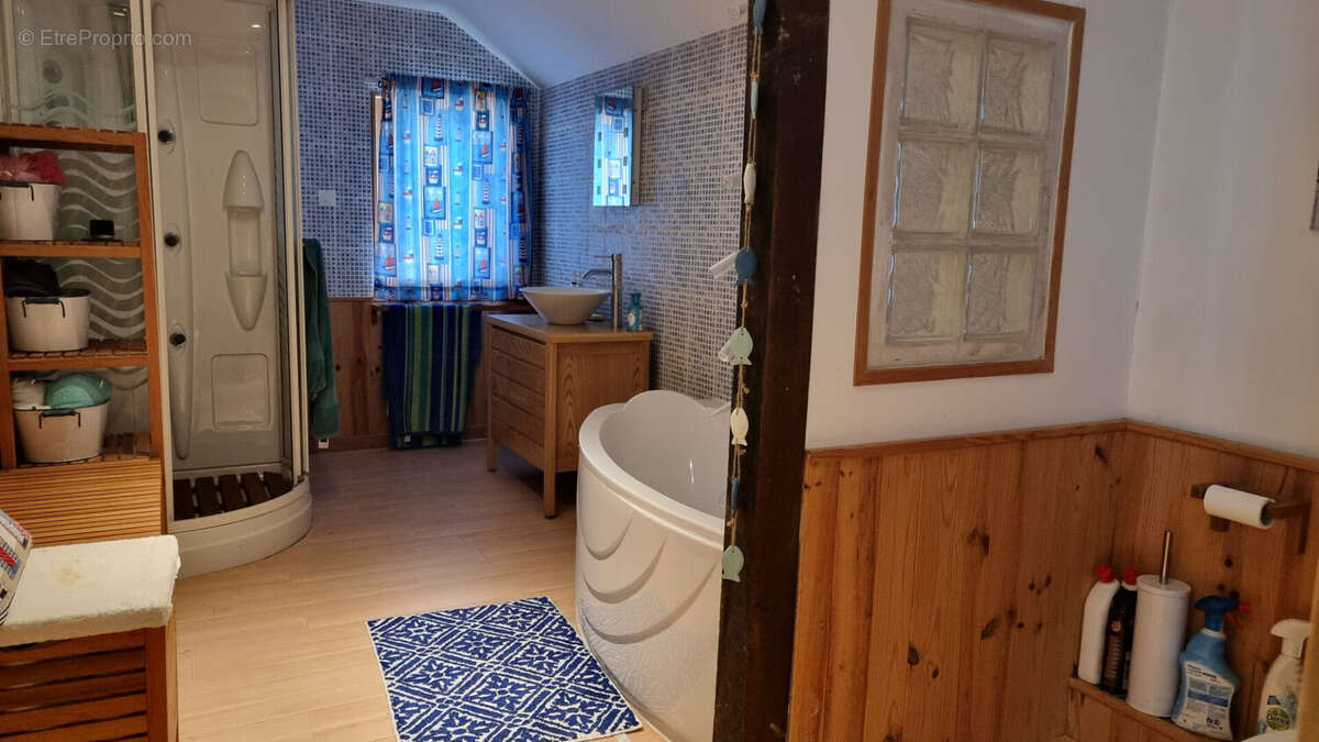 Maison à MUR-DE-BRETAGNE