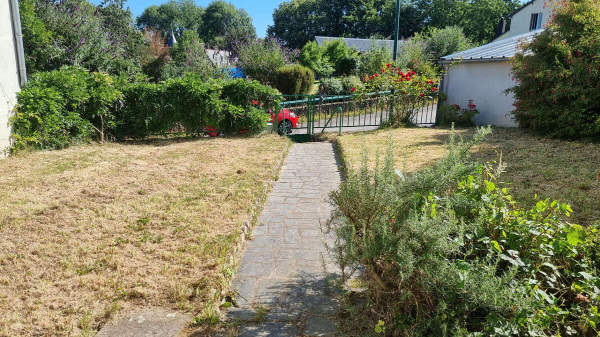 Maison à MUR-DE-BRETAGNE