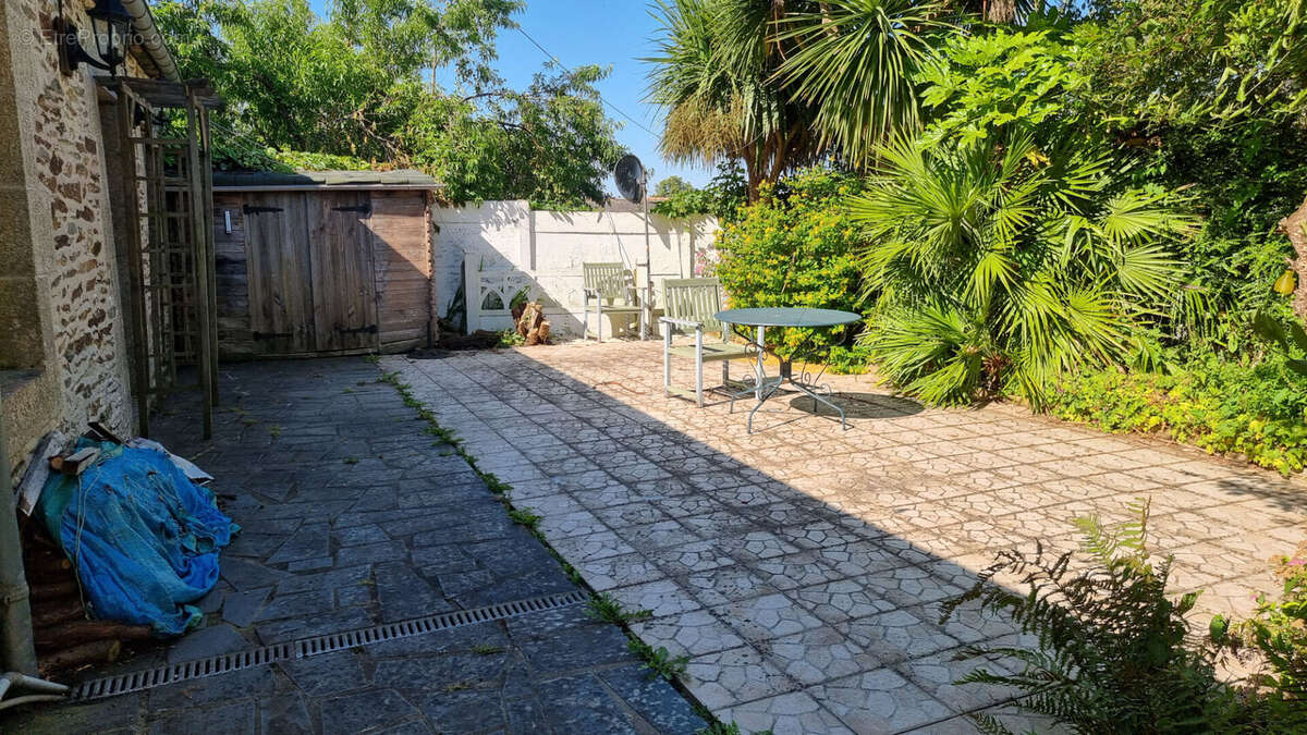 Maison à MUR-DE-BRETAGNE