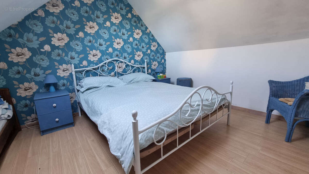 Maison à MUR-DE-BRETAGNE