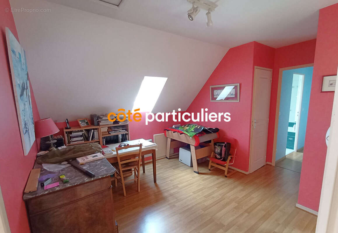 Maison à VILLEMANDEUR