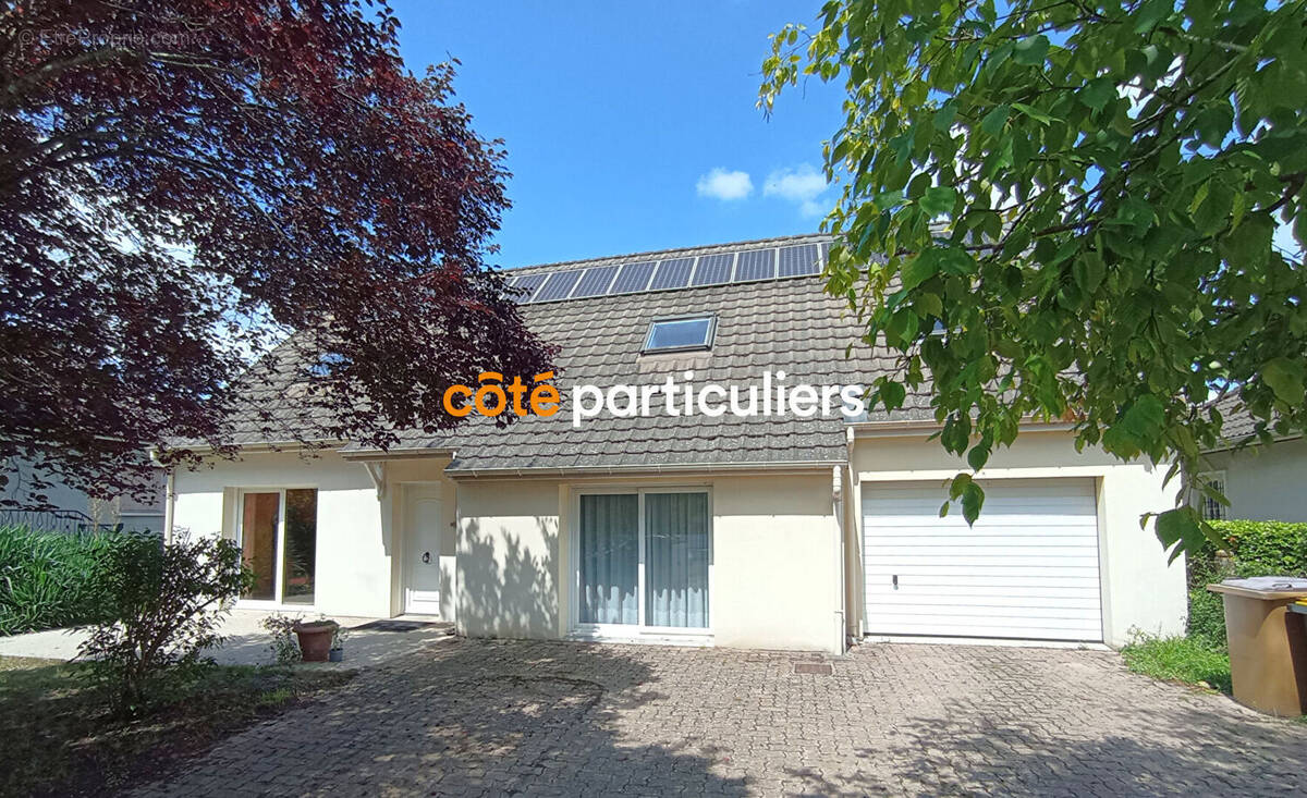 Maison à VILLEMANDEUR