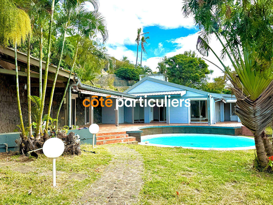 Maison à SAINT-DENIS