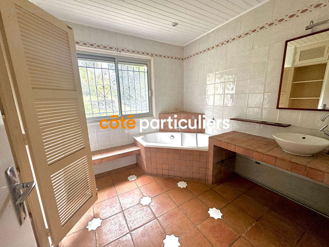 Maison à SAINT-DENIS