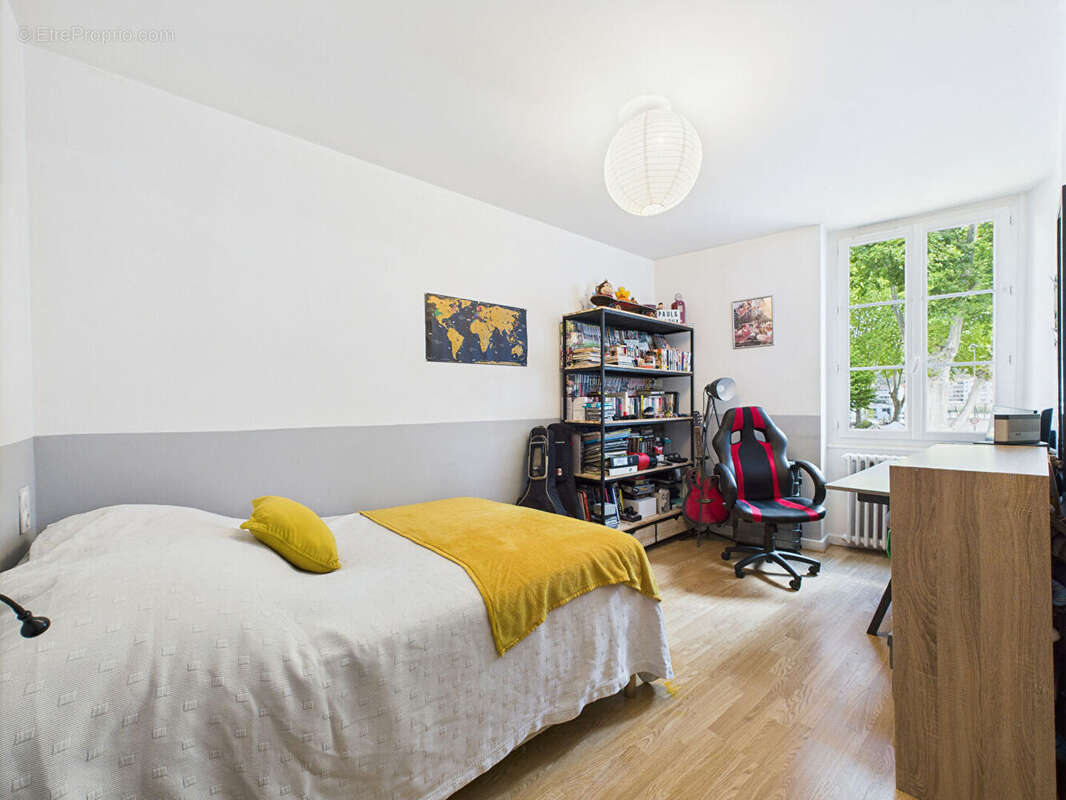 Appartement à TOURNON-SUR-RHONE