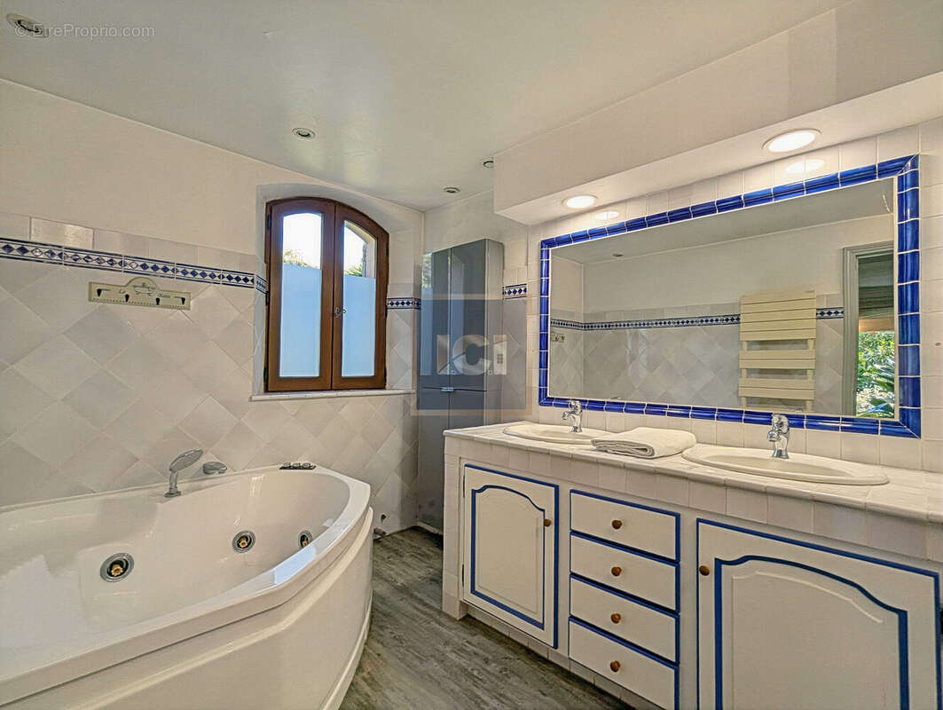 Maison à SAINTE-MAXIME