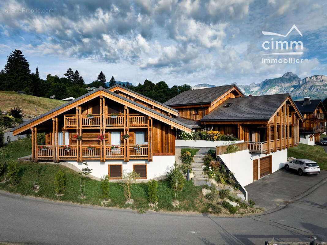 Appartement à COMBLOUX