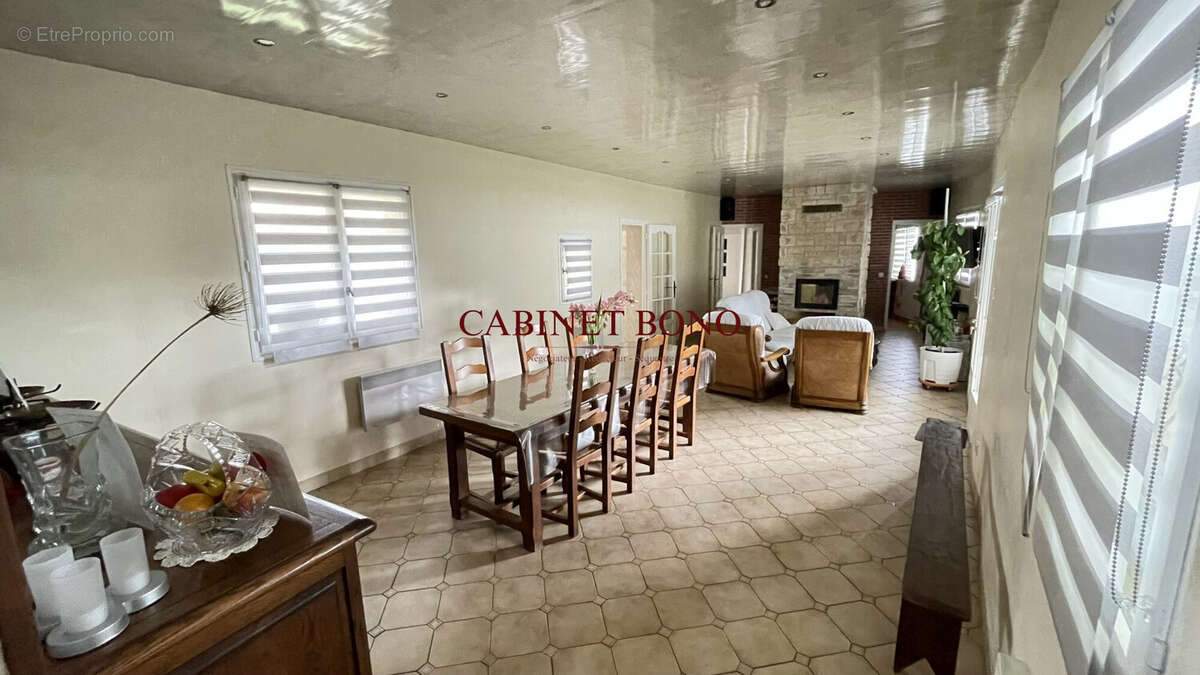 Séjour / Salle à manger  - Maison à CONDREN