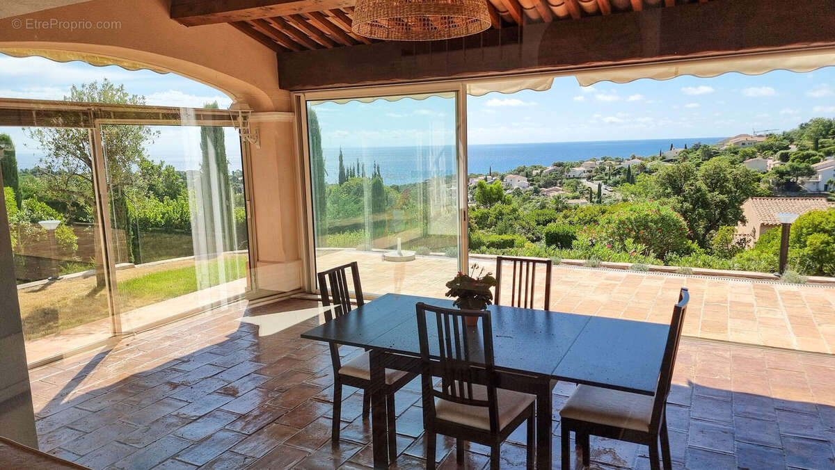 Maison à LES ISSAMBRES