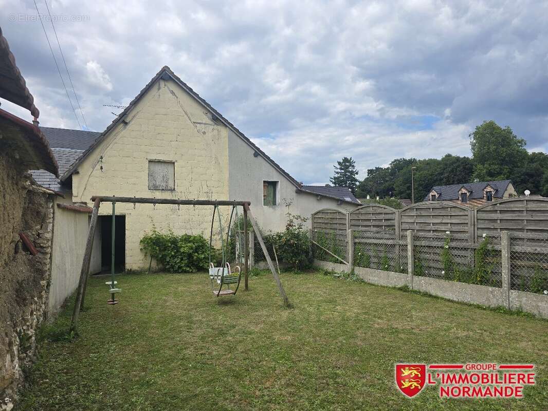 Maison à INCARVILLE
