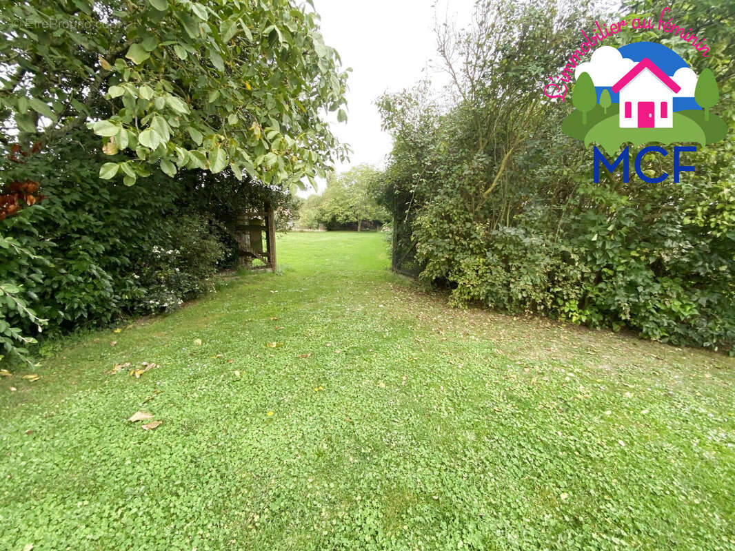 Terrain à BONNIERES-SUR-SEINE