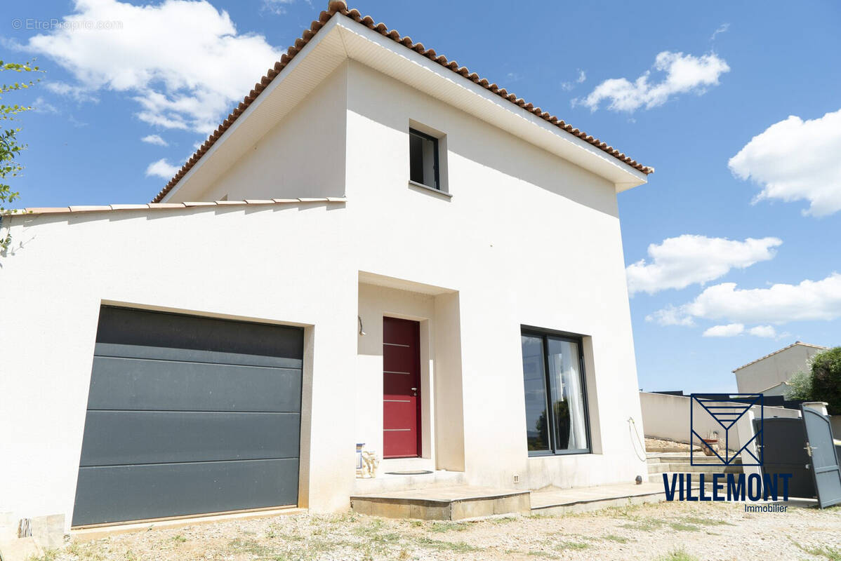 Maison à COURNONSEC