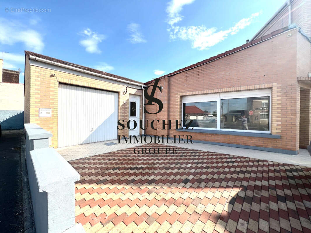 Appartement à VERMELLES