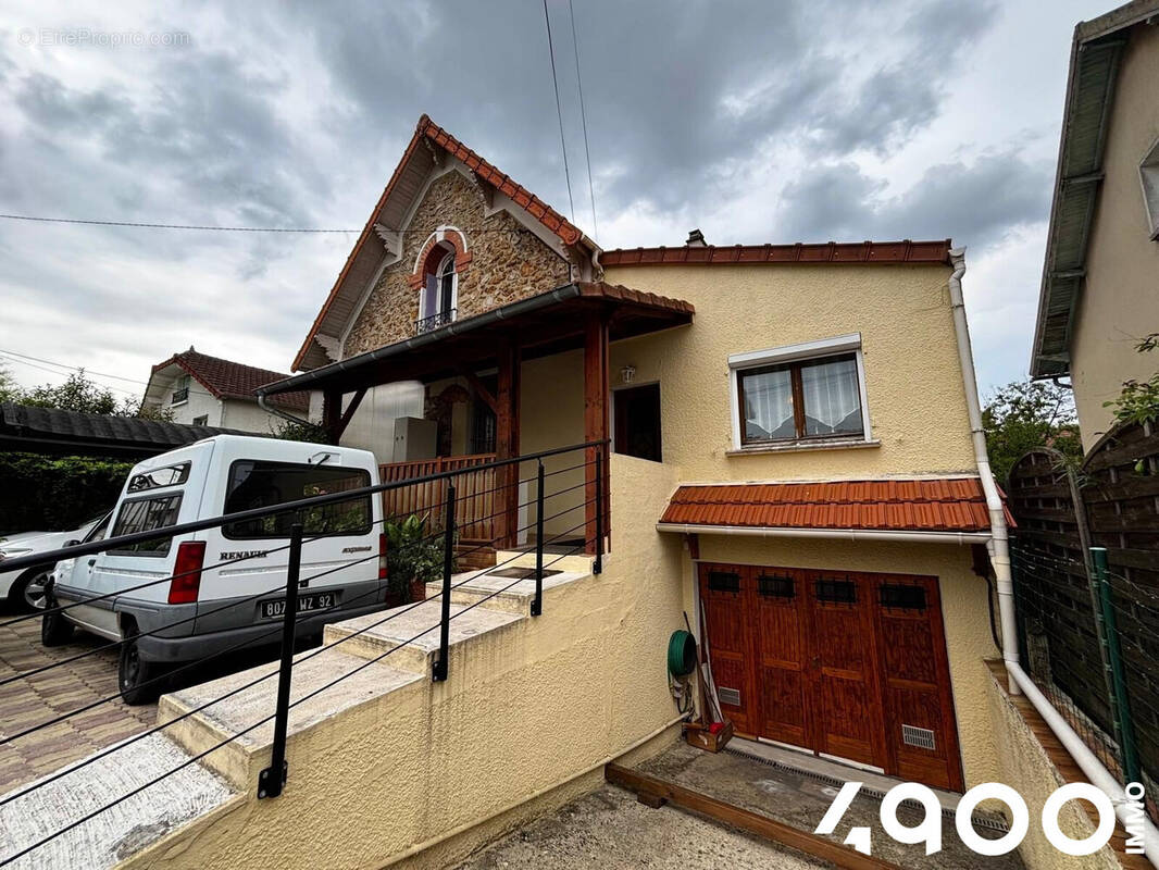 Maison à RIS-ORANGIS