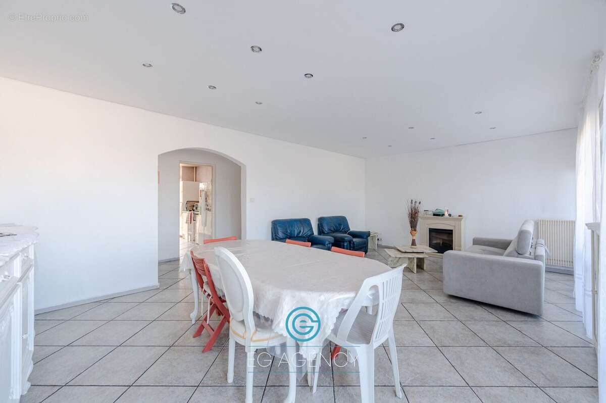 Appartement à MARSEILLE-10E