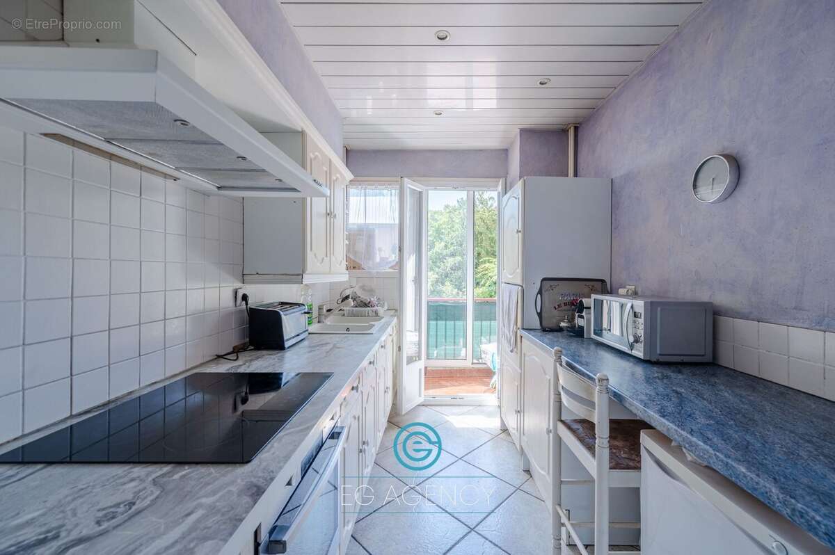 Appartement à MARSEILLE-10E