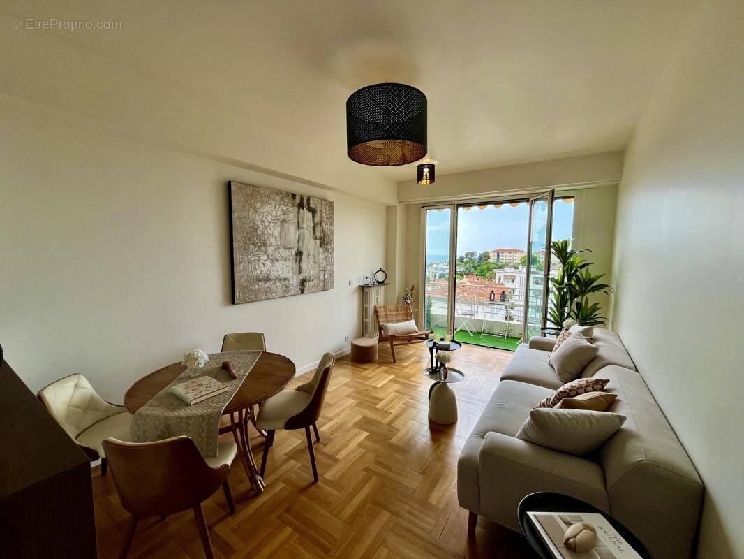 Appartement à NICE