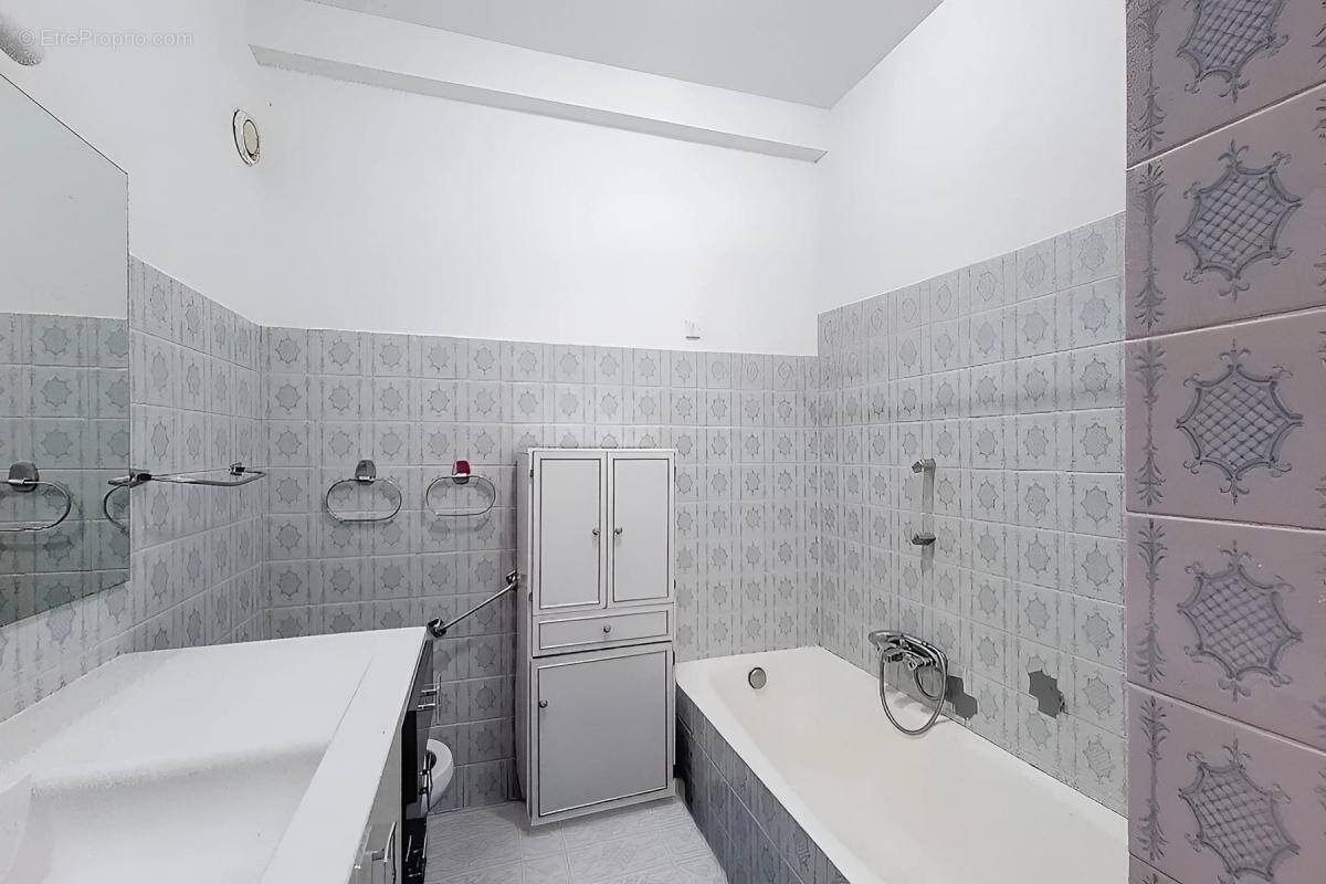 Appartement à BEAULIEU-SUR-MER