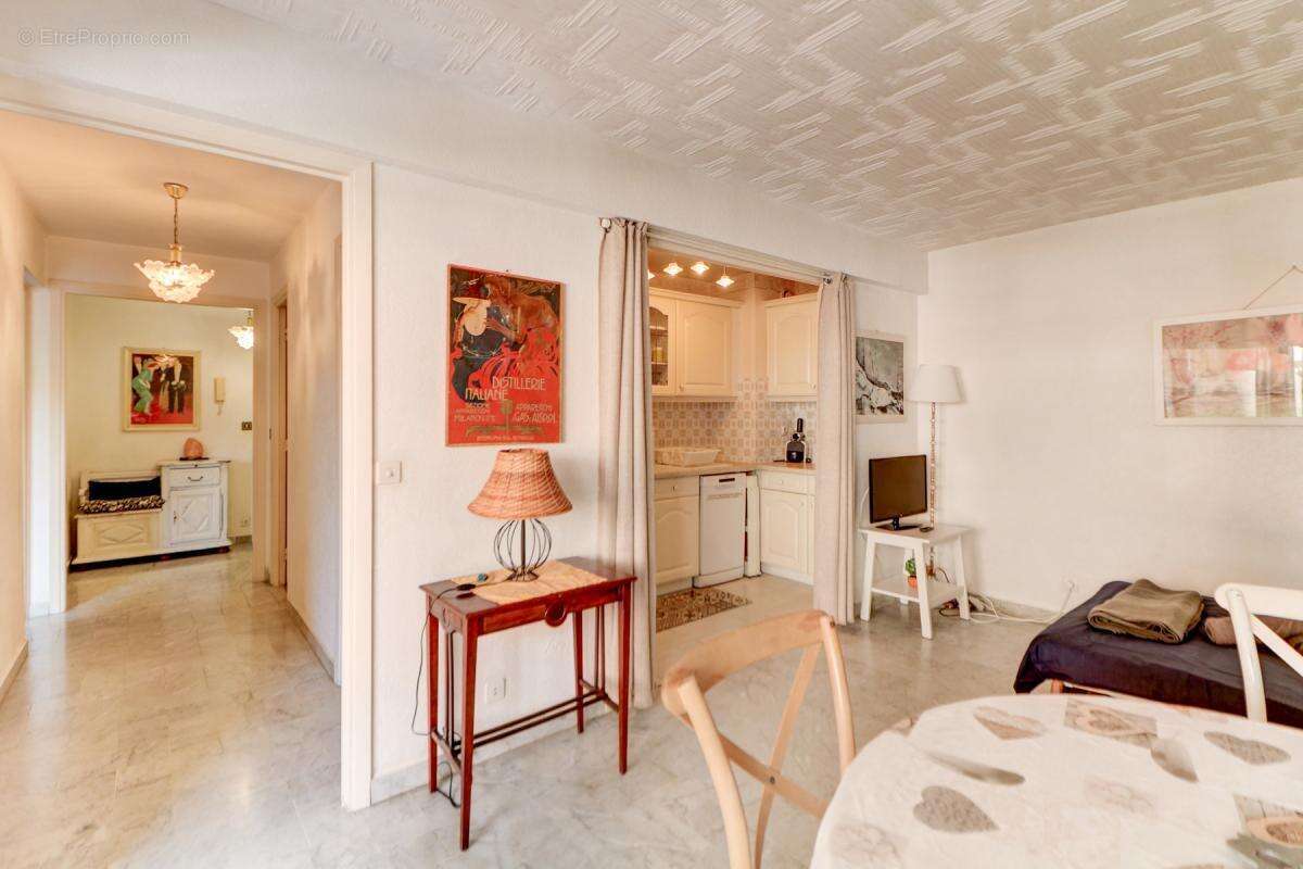 Appartement à CAGNES-SUR-MER