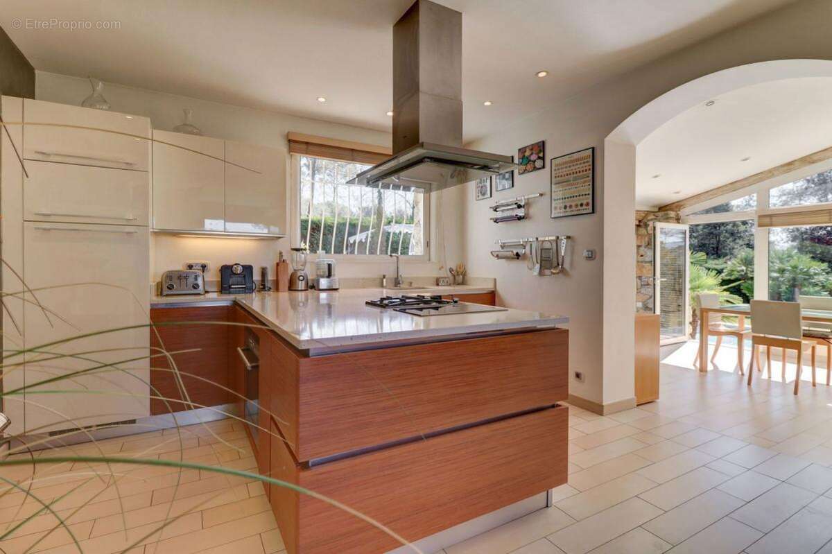 Maison à MOUANS-SARTOUX