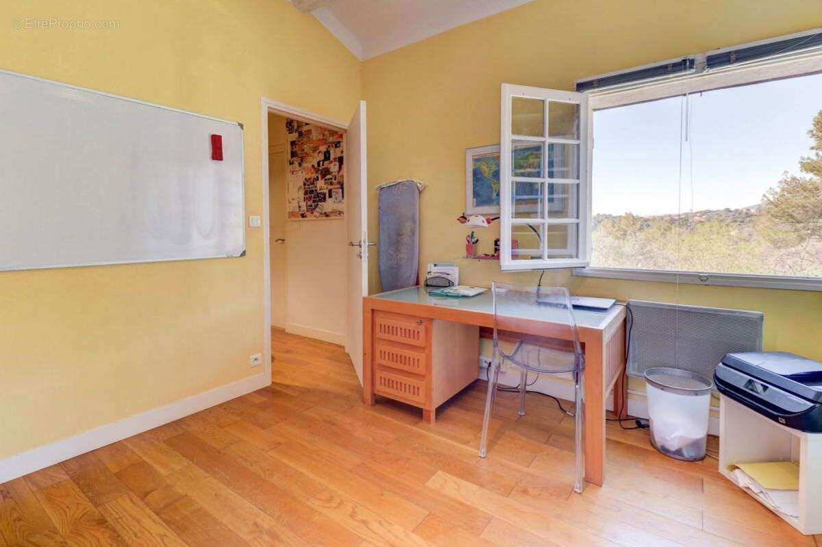 Maison à MOUANS-SARTOUX