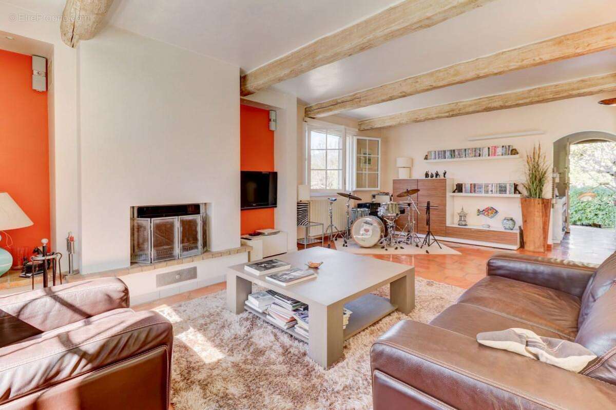 Maison à MOUANS-SARTOUX