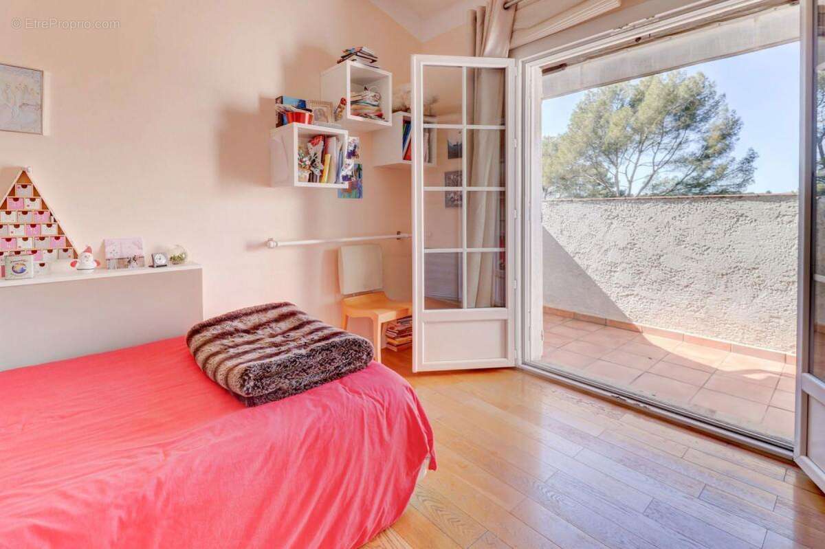 Maison à MOUANS-SARTOUX