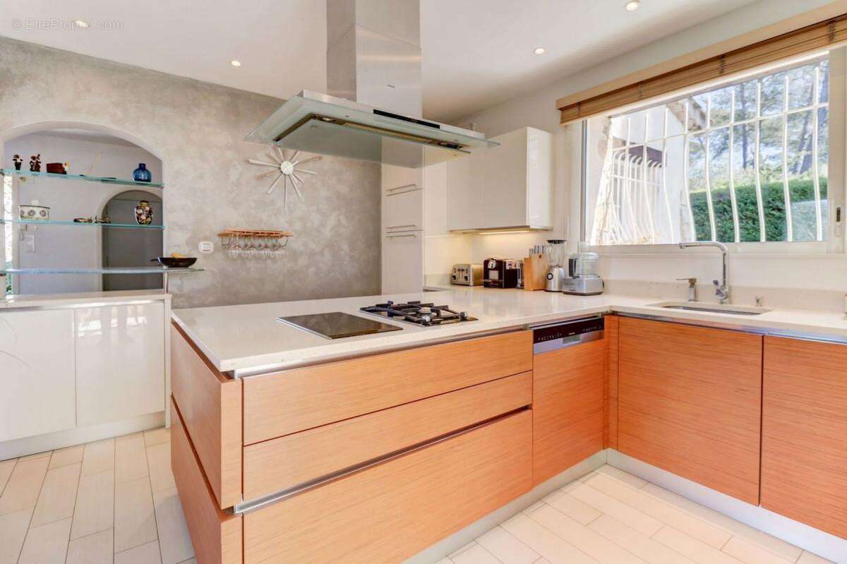 Maison à MOUANS-SARTOUX