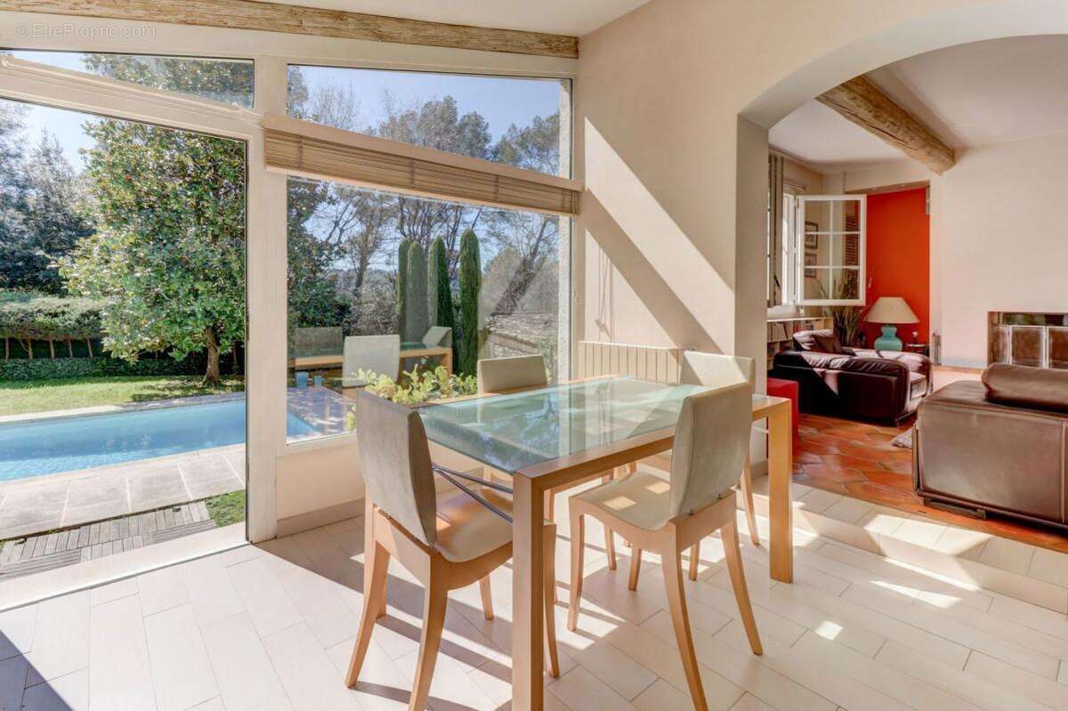 Maison à MOUANS-SARTOUX