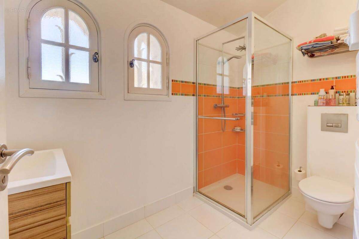 Maison à MOUANS-SARTOUX